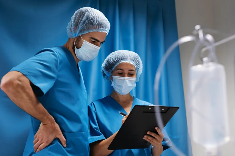 Diferencias entre auxiliar de enfermería y enfermería